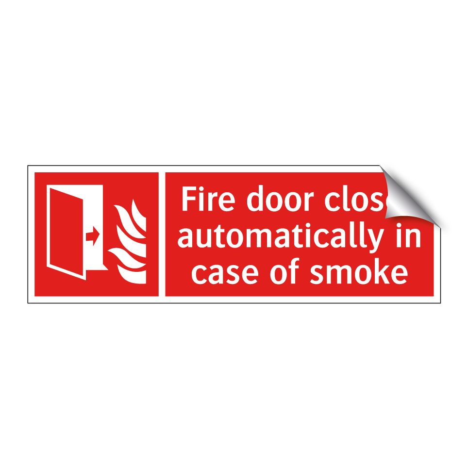 Fire door closes automatically in case of smoke