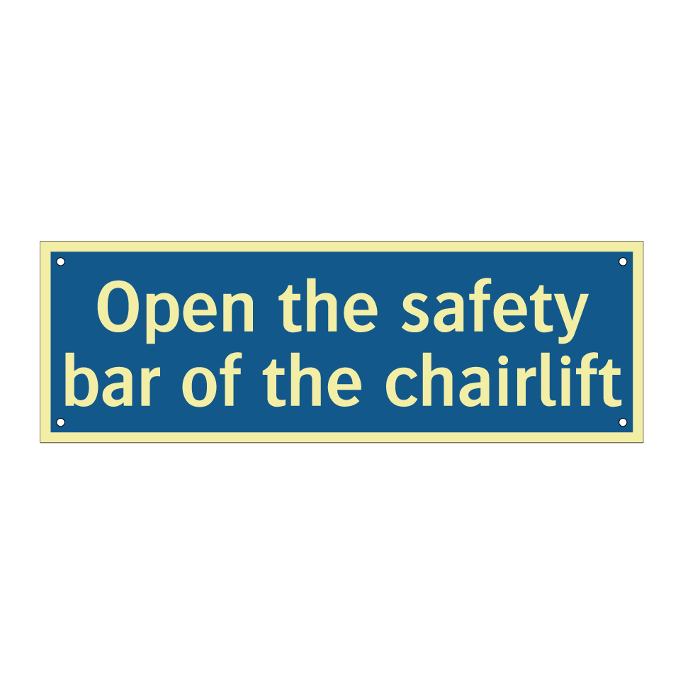Open the safety bar of the chairlift