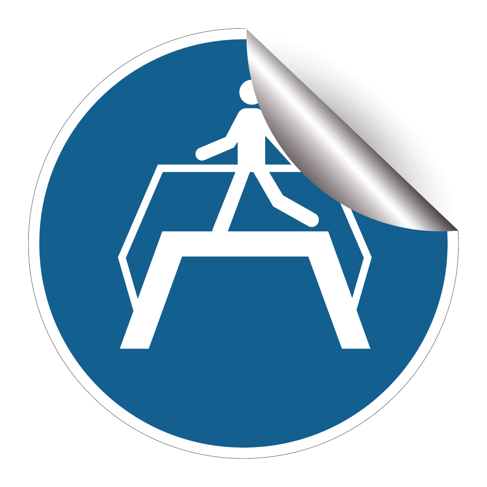 M023 Use footbridge