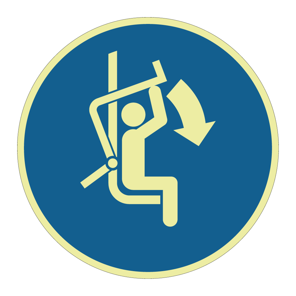 M033 Close safety bar of chairlift