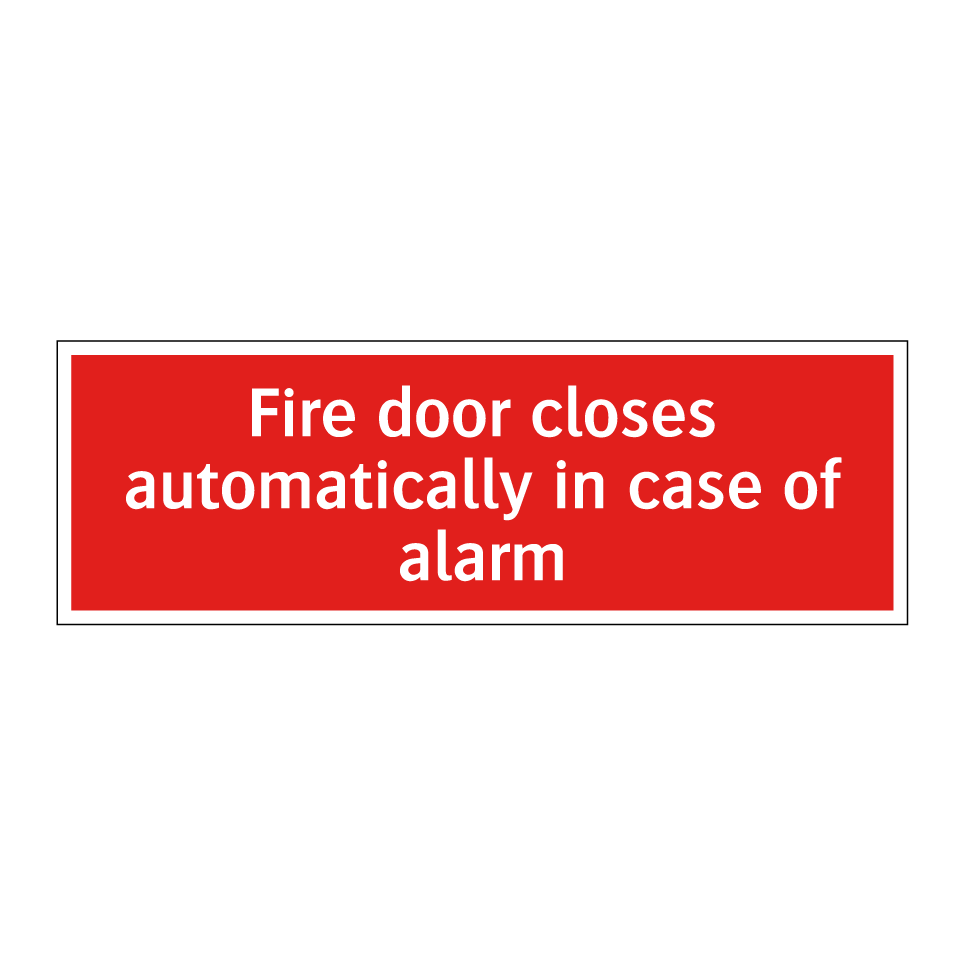 Fire door closes automatically in case of alarm