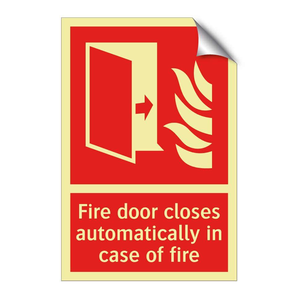 Fire door closes automatically in case of fire