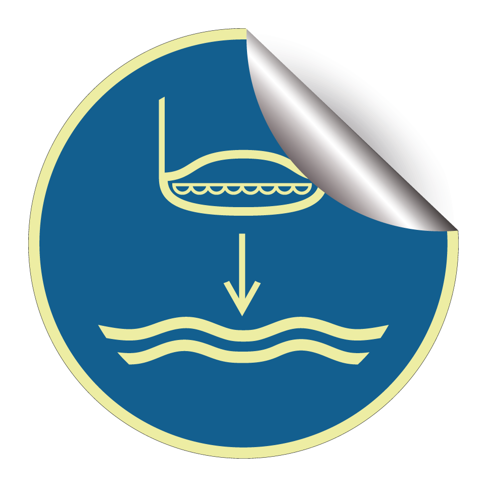 M039 Lower lifeboat to the water in launch sequence