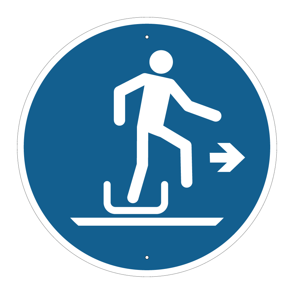 M051 Alighting from toboggan to the right