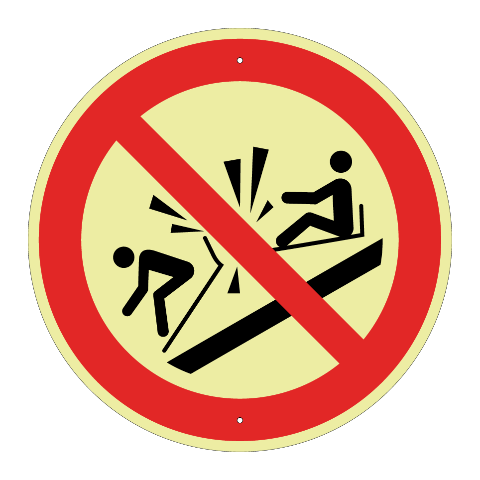 P047 Do not ram into toboggans
